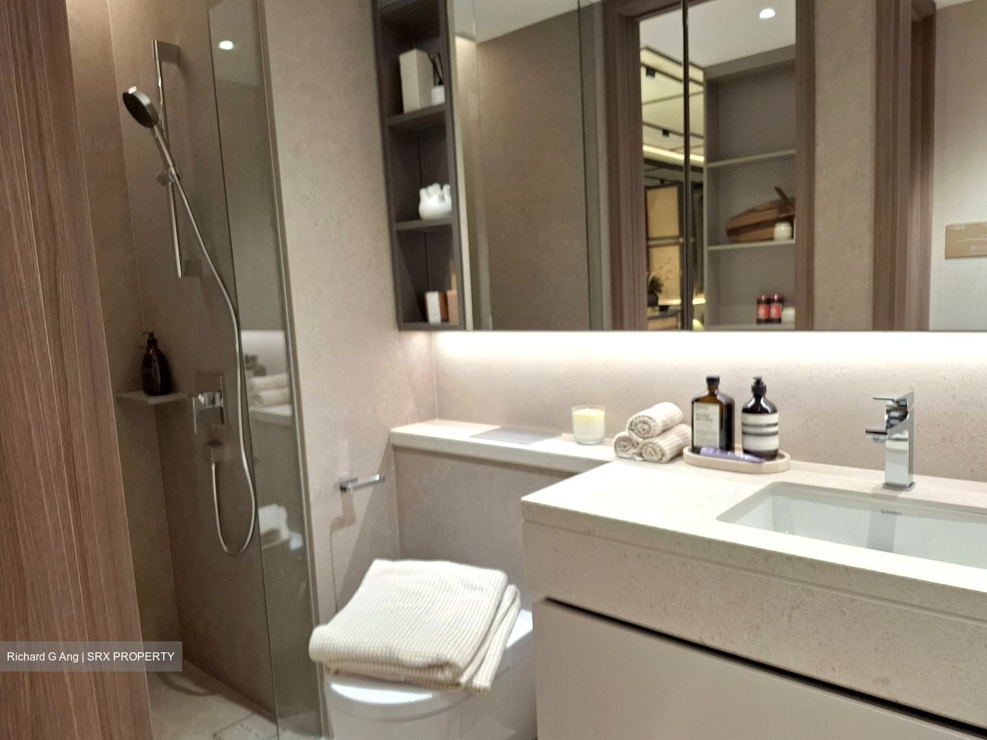 THE ROBERTSON OPUS (D9), Apartment #492291161